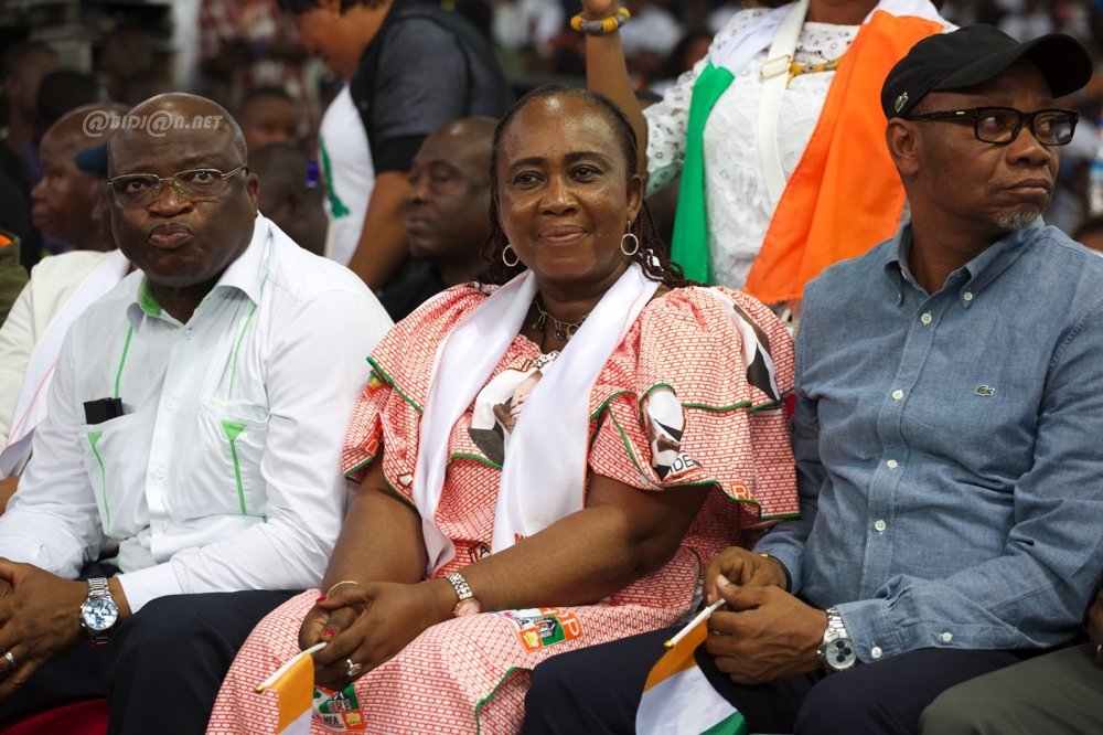 ceremonie-dhommage-au-president-ouattara-et-aux-49-soldats-ivoiriens-revenu_q52jpucb55d