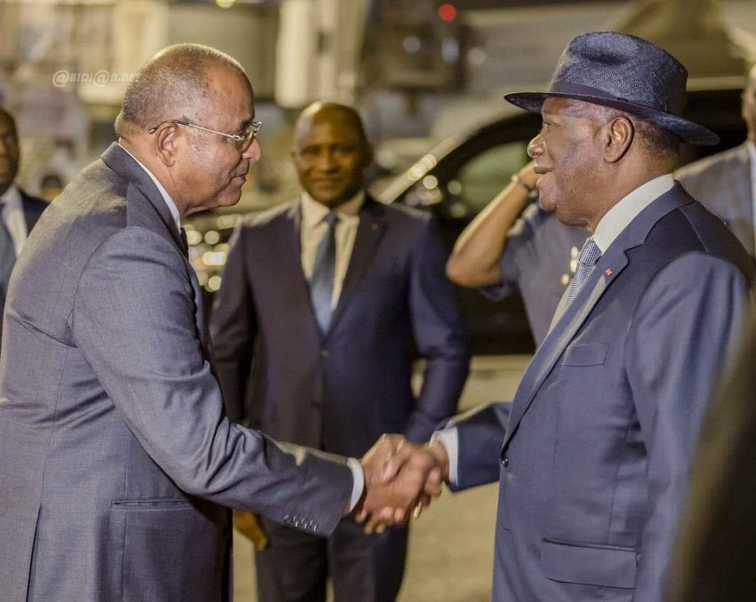 cote-d-ivoire-alassane-ouattara-a-regagne-abidjan-apres-un-sejour-en-france_cdk3pi84ll