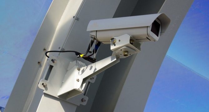 securite-routiere-plus-de-6000-cameras-installees-pour-la-video-verbalisation-670x360