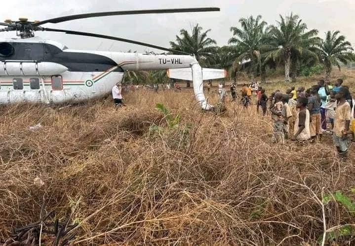 Kandia Camara et Bictogo « indemnes » après un atterrissage d’urgence de l’hélicoptère qui les transportait.