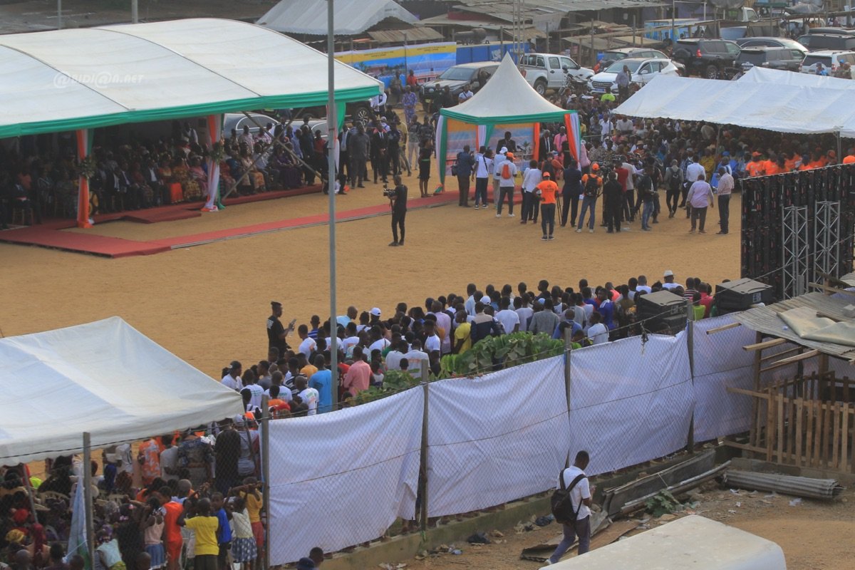 infrastructures-sportives-ceremonie-officielle-de-pose-de-la-premiere-pierr_bpvut22bef9