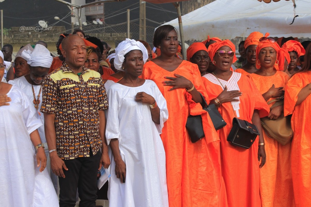 infrastructures-sportives-ceremonie-officielle-de-pose-de-la-premiere-pierr_esjwz9abbbb
