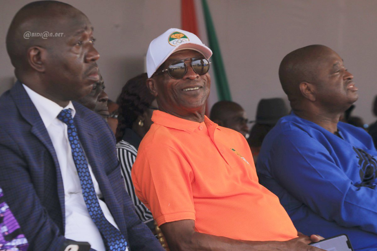 infrastructures-sportives-ceremonie-officielle-de-pose-de-la-premiere-pierr_xalq2iof3dq