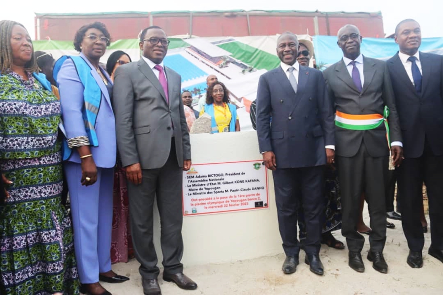 infrastructures-sportives-ceremonie-officielle-de-pose-de-la-premiere-pierr_zlgi7rtvxmp