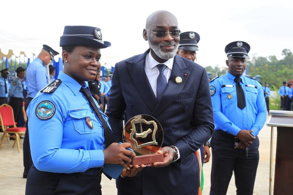 securite-la-mairie-de-cocody-offre-un-batiment-a-la-brigade-speciale-de- (9)