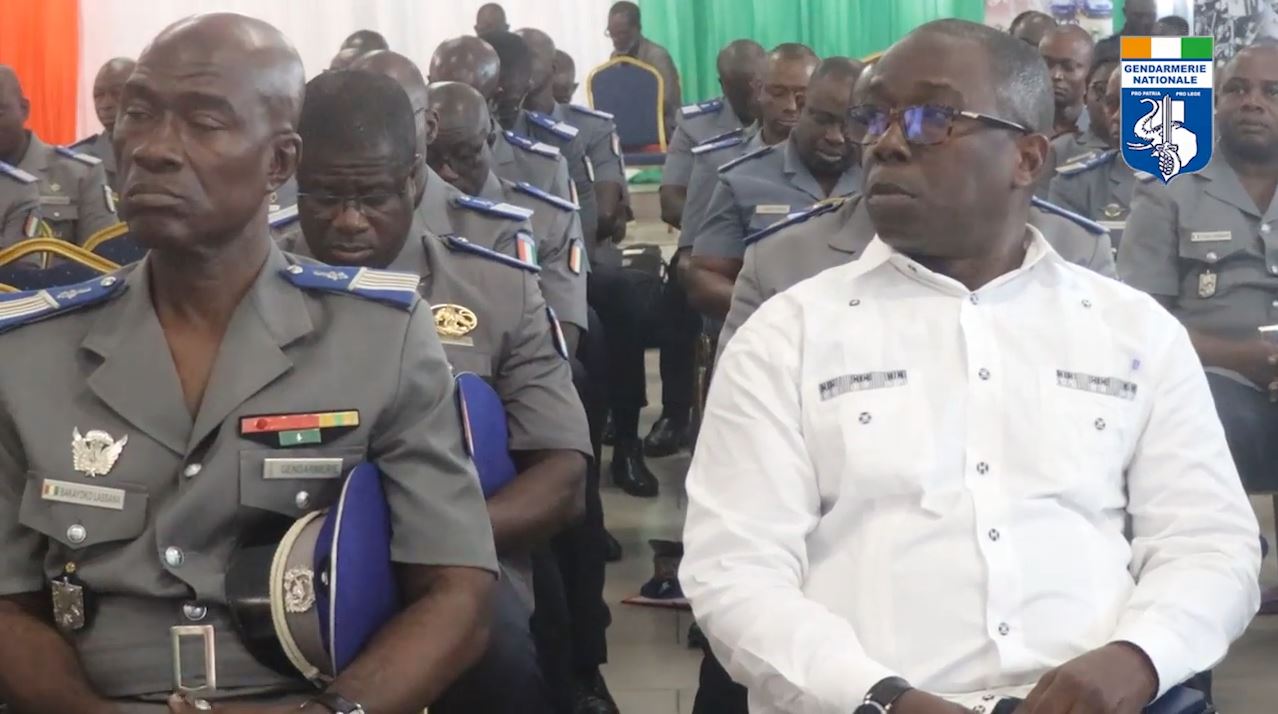 Cloture_seminaire_bilan_2022_perspective_2023_General_Apalo_Toure_2023_24