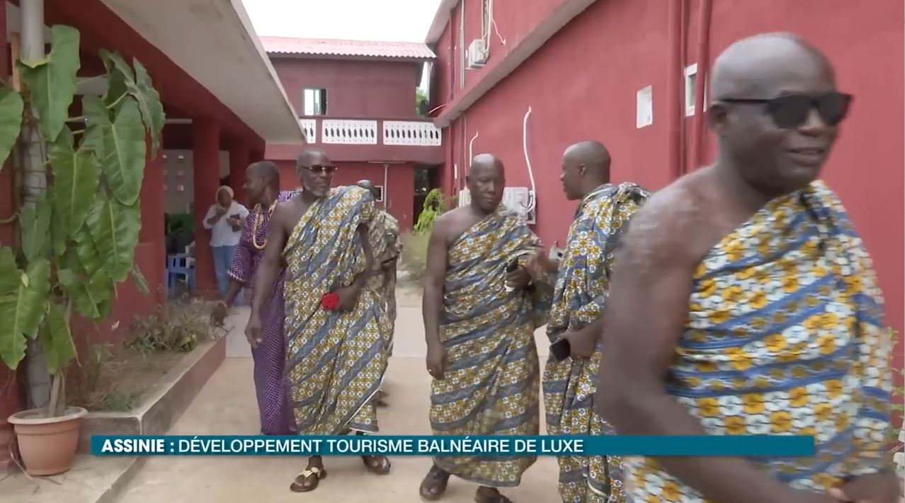 Commune_Assinie_face_developpement_de_Luxe_2023_9