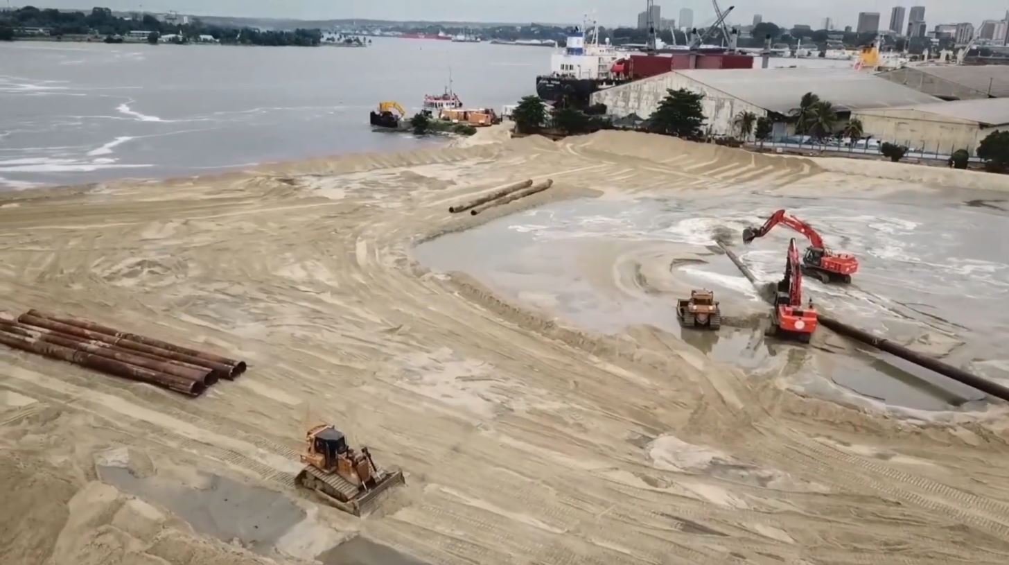 Construction_terminal_cerealier_Port_Automone_Abidjan_2023_12