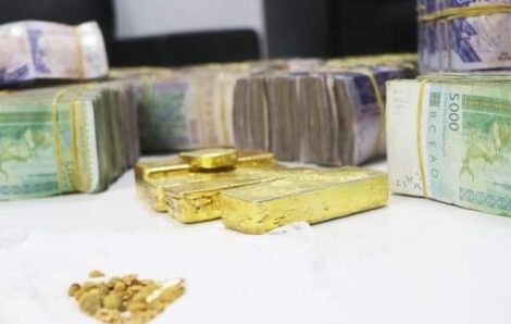 Côte d&rsquo;Ivoire-Orpaillage illégal à Yamoussoukro : Plusieurs millions saisis sur un site, 3 individus interpellés.