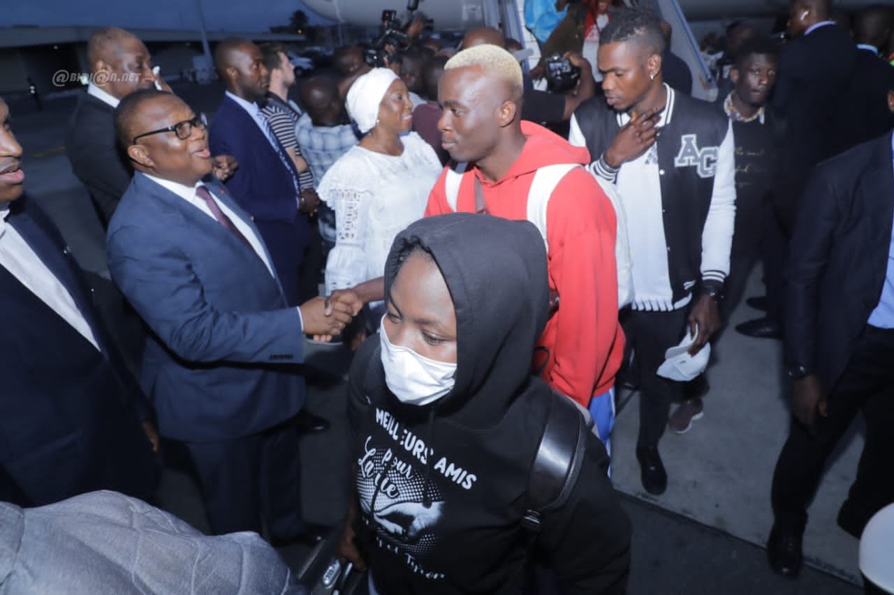 crise-raciale-arrivee-a-abidjan-d-un-premier-groupe-de-145-ivoiriens-en-pro_i679rudef5p