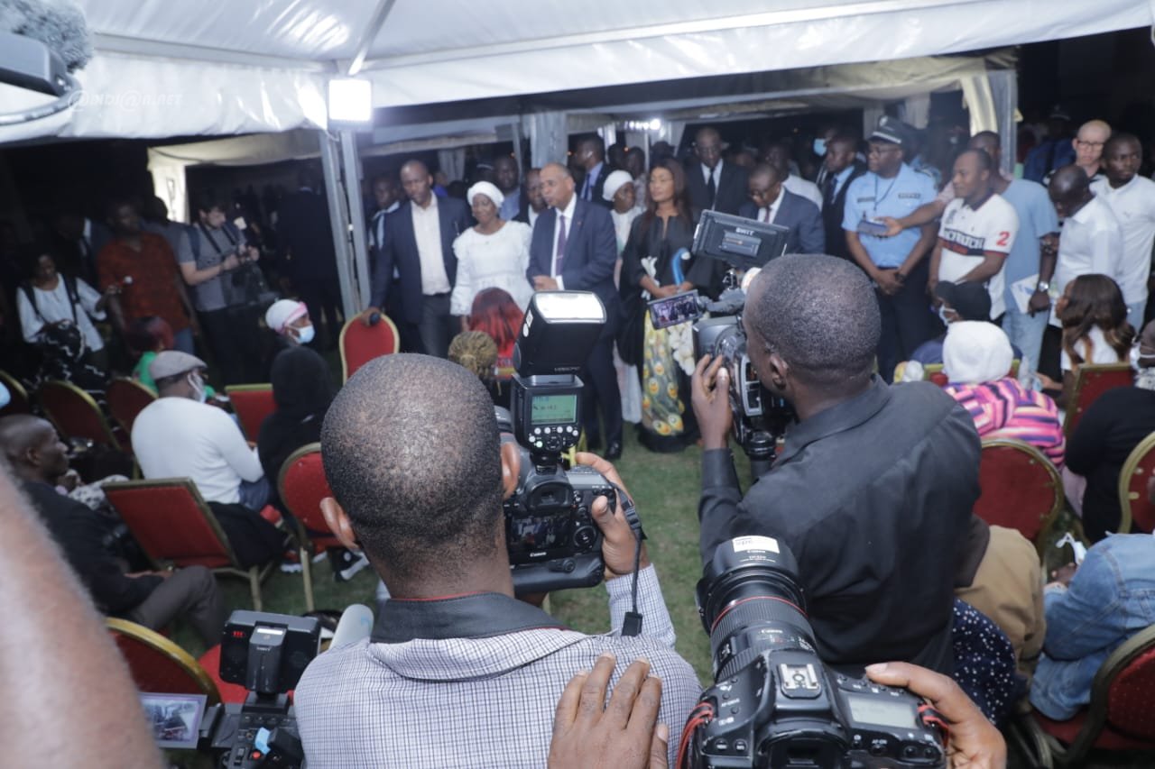 crise-raciale-arrivee-a-abidjan-d-un-premier-groupe-de-145-ivoiriens-en-pro_ytw51amfoc