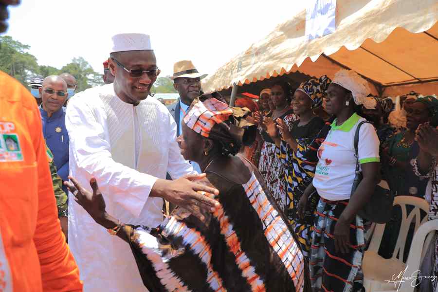 Hommages au Chef de l’Etat : le Ministre Moussa Sanogo communie avec 3 localités du Bafing.