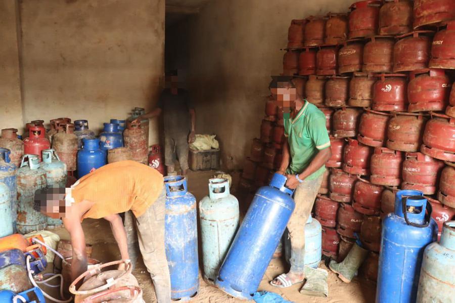 Lutte contre le transvasement illégal du gaz : 7341 bouteilles de gaz butane saisies, 14 individus aux arrêts.