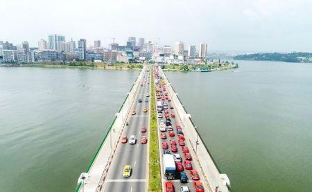 La Côte d’Ivoire conclut un accord préliminaire avec le FMI sur un programme de financement de 3,5 milliards $