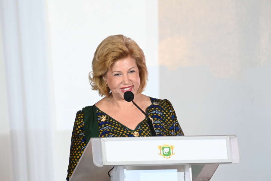 la-premiere-dame-madame-dominique-ouattara-a-pr (37)