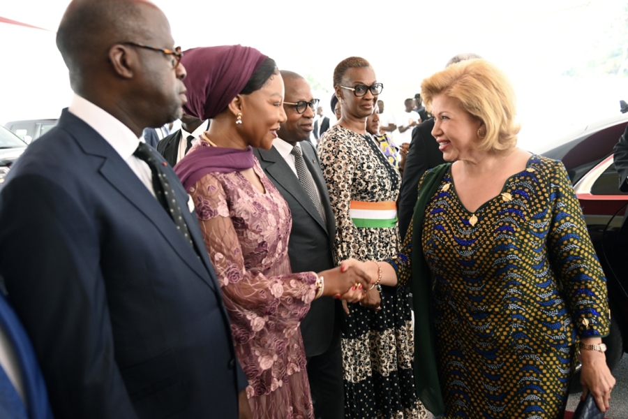 la-premiere-dame-madame-dominique-ouattara-a-pro (5)