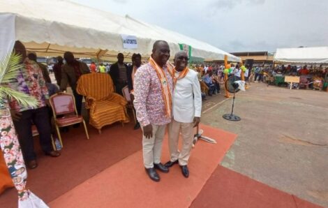 Kokoumbo : le RHDP célèbre Alassane Ouattara et enrôle plusieurs militants.