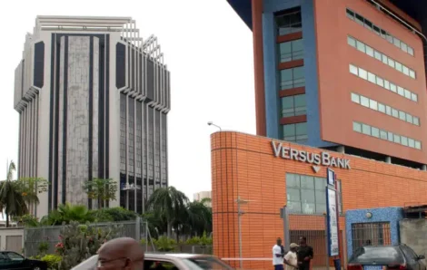 Politique – Acculé financièrement, le camp Gbagbo prend le contrôle des coffres ivoiriens de la BCEAO.
