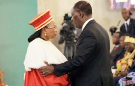 Côte d’Ivoire : la magistrate hors hiérarchie Chantal Camara nommée présidente du Conseil constitutionnel.