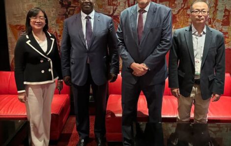 Coopération : échanges à Londres pour faciliter l&rsquo;adhésion de la Chine à l&rsquo;Organisation Internationale du Cacao.