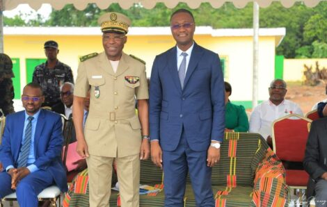 Douanes ivoiriennes : le Ministre Moussa Sanogo inaugure le scanner et la caserne rénovée du bureau frontière de Takikro.