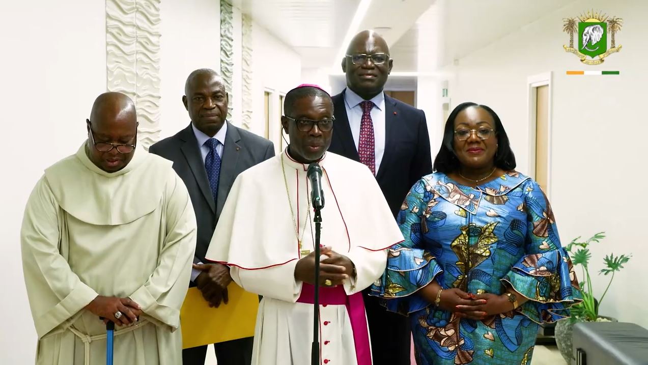 Entretien_VPR_Mgr_Aka_Ahouana_nouvel_eveque_Yakro_07062023_10