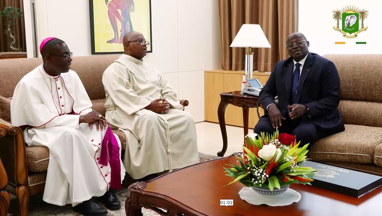 Entretien_VPR_Mgr_Aka_Ahouana_nouvel_eveque_Yakro_07062023_5