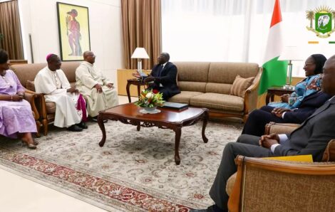 Politique – Audience du vice-Président: Le nouvel Évêque de Yamoussoukro salue Ouattara pour l’instauration d’un climat de paix.
