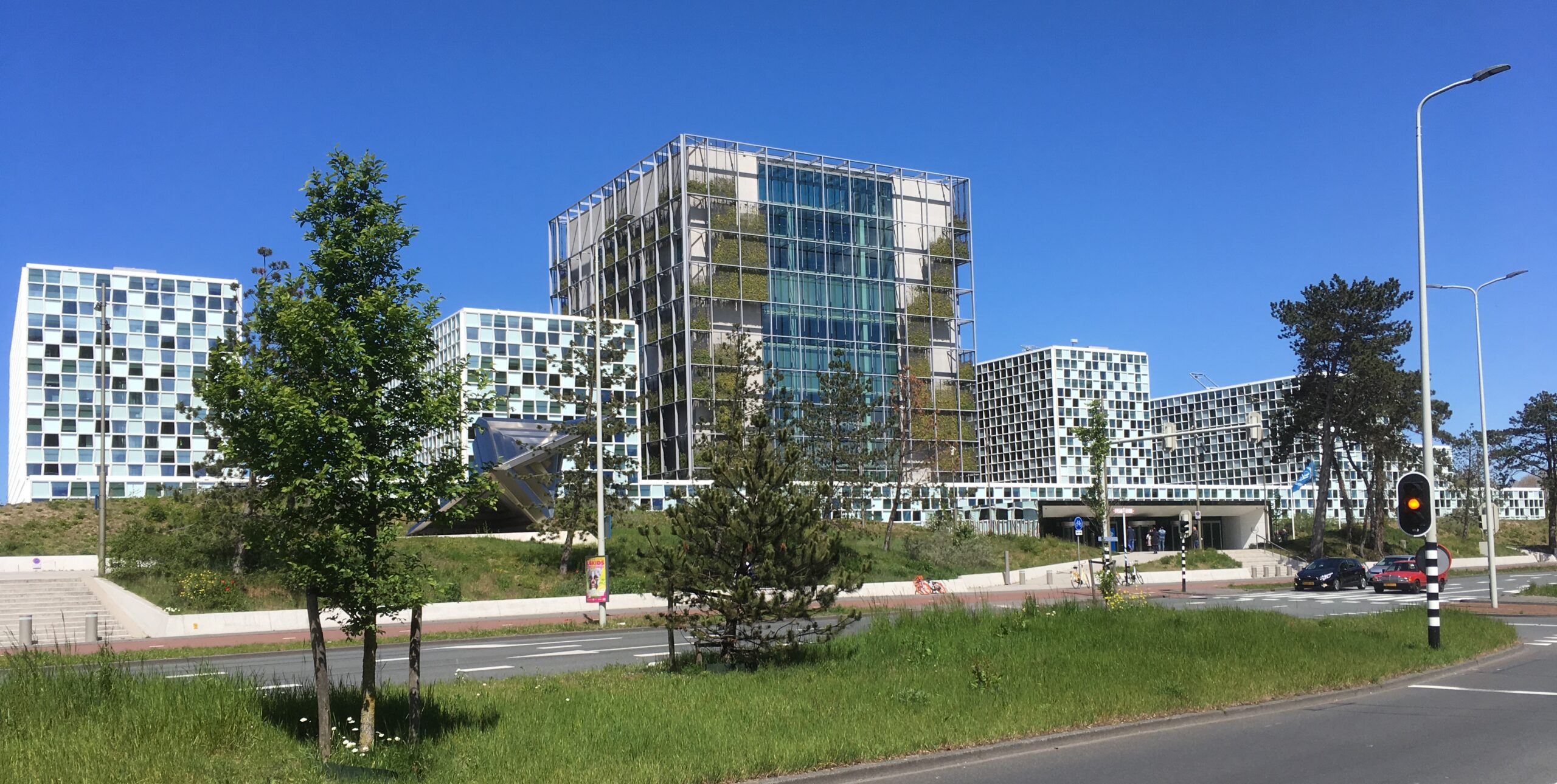 International_Criminal_Court_building_(2019)_in_The_Hague_01_(cropped)