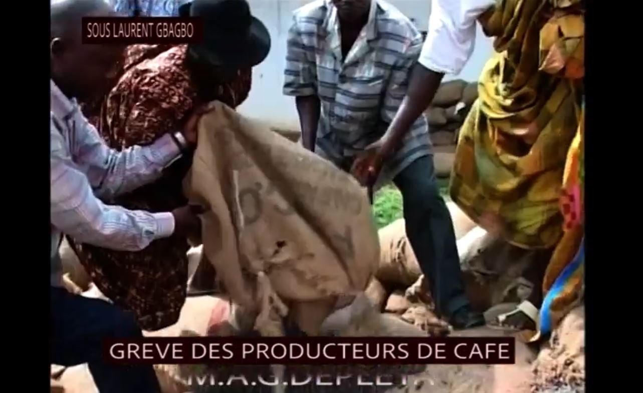 Planteurs_cafe_cacao_brulent_recolte_sous_gbagbo_2009_20
