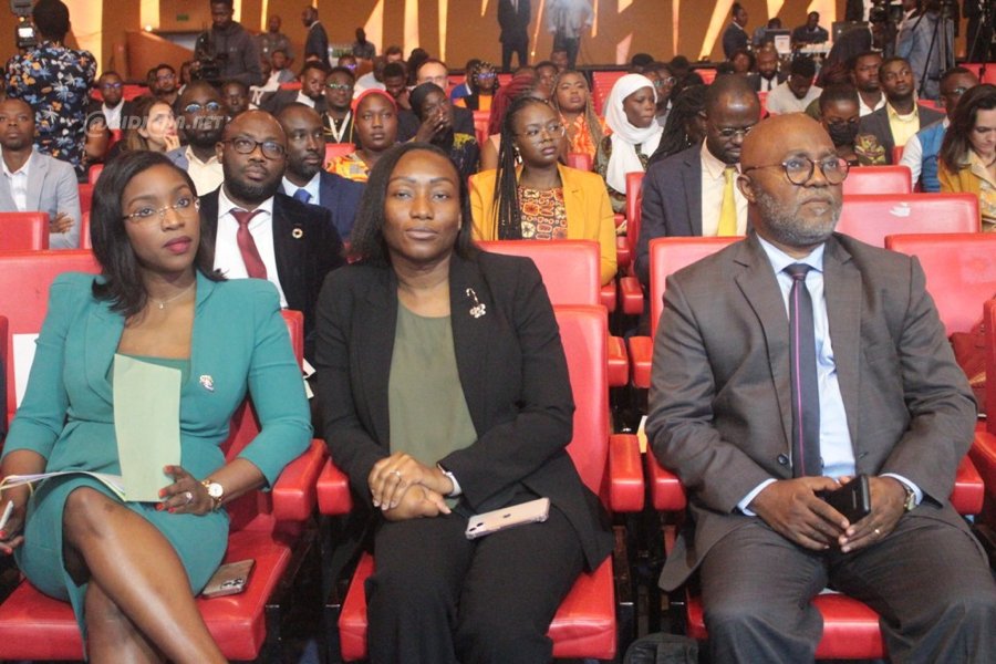 ceremonie-d-ouverture-de-la-2e-edition-du-sommet-africain-des-startups-et-d_hlgm7s3ah