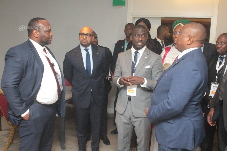 ceremonie-d-ouverture-de-la-2e-edition-du-sommet-africain-des-startups-et-d_nuzop816j
