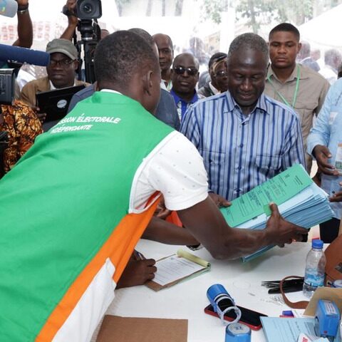 Adama Bictogo lance un défi à ses rivaux : « Je viens à Yopougon pour gagner !« .