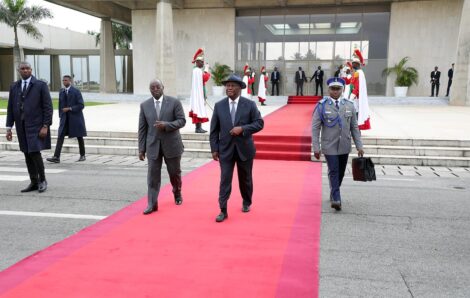 Le Président de la République, Alassane Ouattara, a quitté Abidjan, pour Abuja.