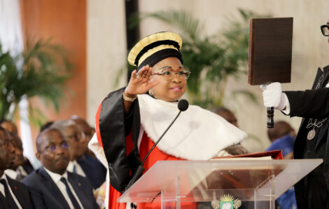 Le Chef de l’Etat a présidé la cérémonie de prestation de serment de la nouvelle Présidente du Conseil Constitutionnel.