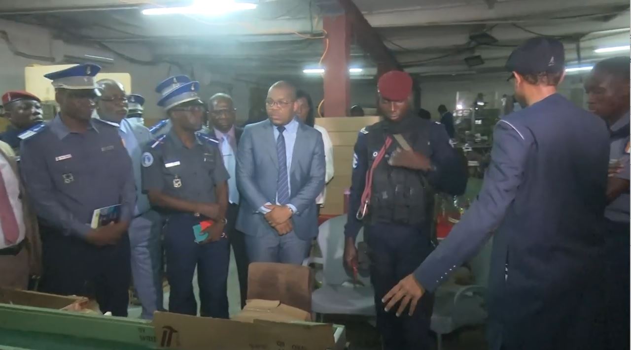 Usine_cigarettes_clandestine_CIV_Abidjan_072023_24