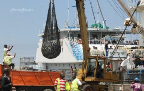 Côte d’Ivoire : le gouvernement annonce une  » fermeture saisonnière » de la pêche maritime.