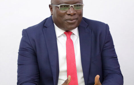 Édito : Une colombe symbolisant la paix Éditorial d&rsquo;Adama Koné : Investir dans la paix.