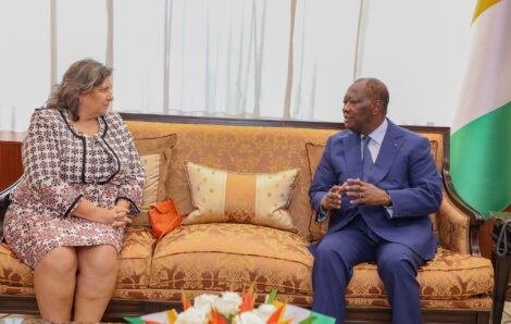 Le Chef de l’État, SEM Alassane Ouattara, a échangé avec l’Ambassadeur des Pays-Bas en Côte d’Ivoire.