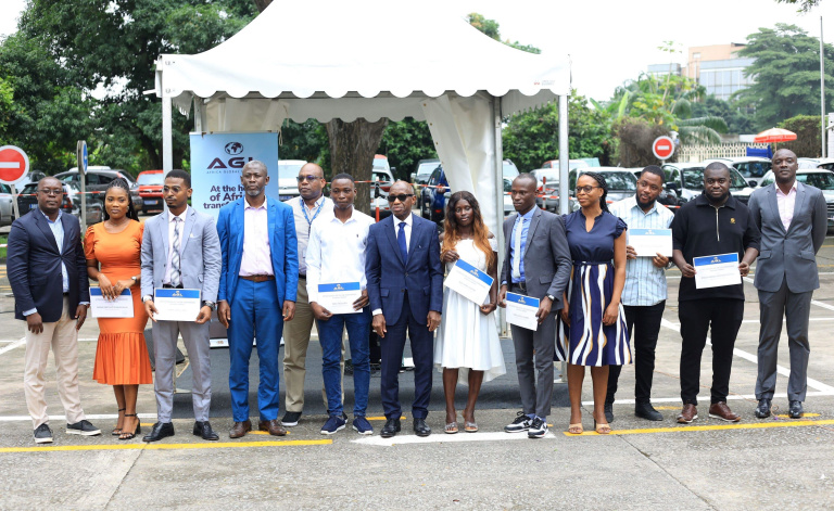 Côte d’Ivoire : La 1re promotion de l’École du transit d’ AGL fait sa sortie.