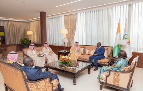 Le Chef de L’Etat a eu un entretien avec un Emissaire du Roi d’Arabie Saoudite M. Ahmed Bin Abdulaziz KATTAN.