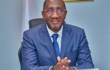 Société – Hausse du prix du riz:  » Il n’y a pas de pénurie de riz en Côte d’Ivoire  » ( Ministre).