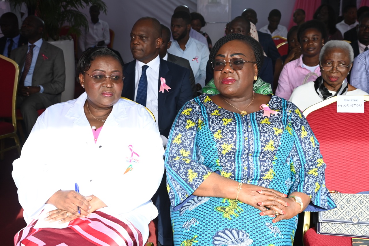 Dominique-Ouattara-Octobre-Rose-lutte-contre-le-cancer-10