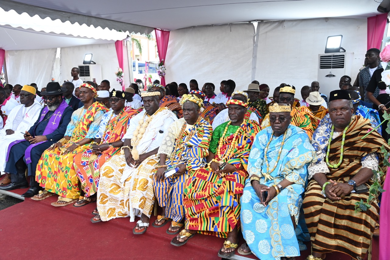 Dominique-Ouattara-Octobre-Rose-lutte-contre-le-cancer-13