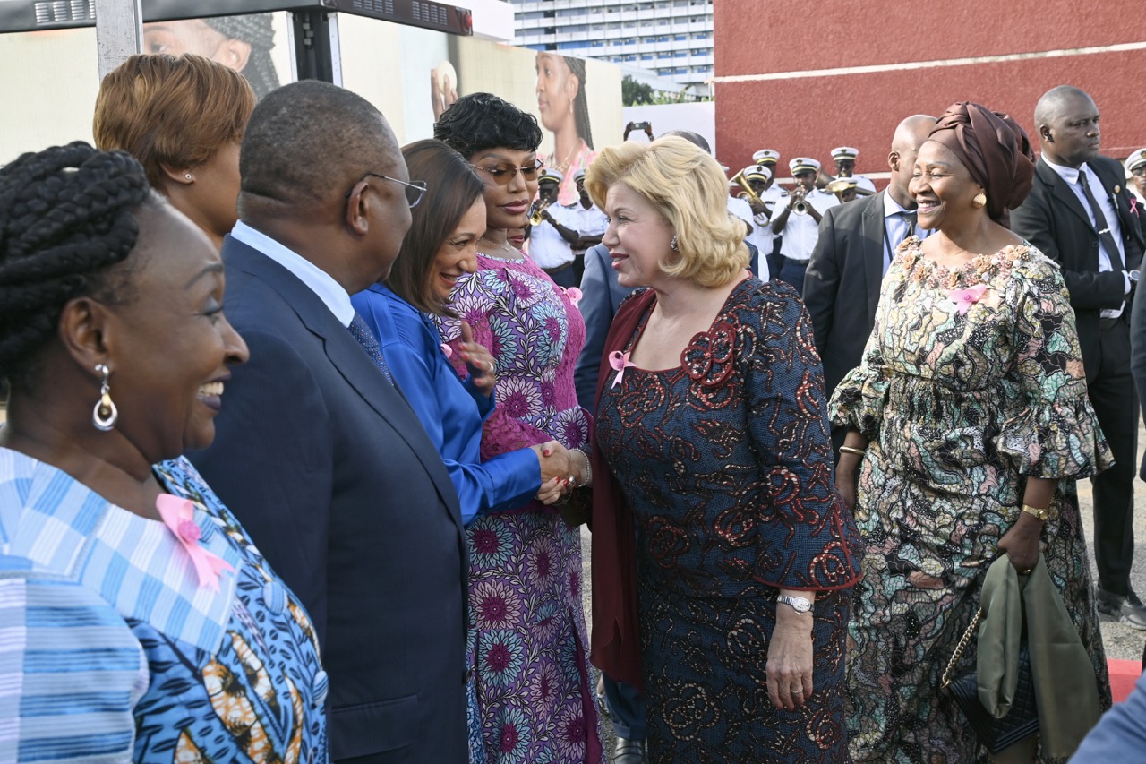 Dominique-Ouattara-Octobre-Rose-lutte-contre-le-cancer-2