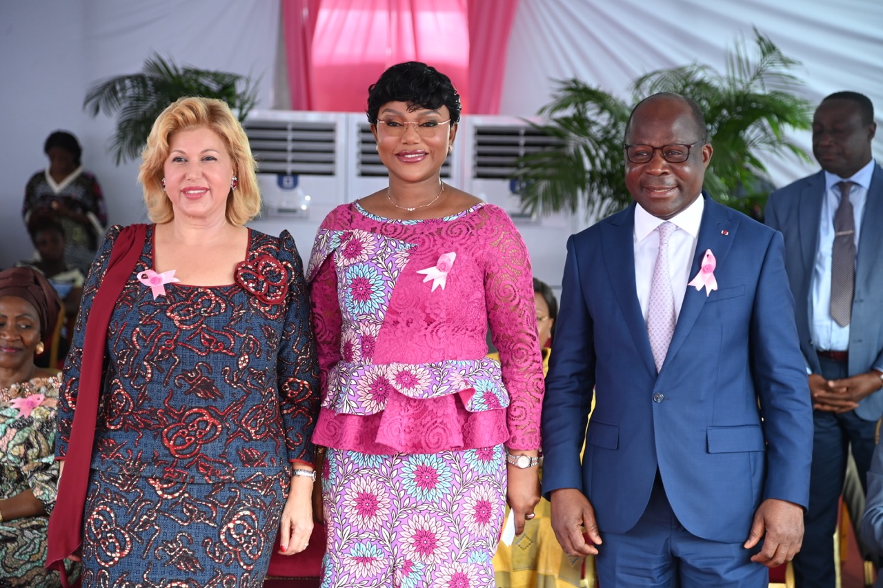 Dominique-Ouattara-Octobre-Rose-lutte-contre-le-cancer-34