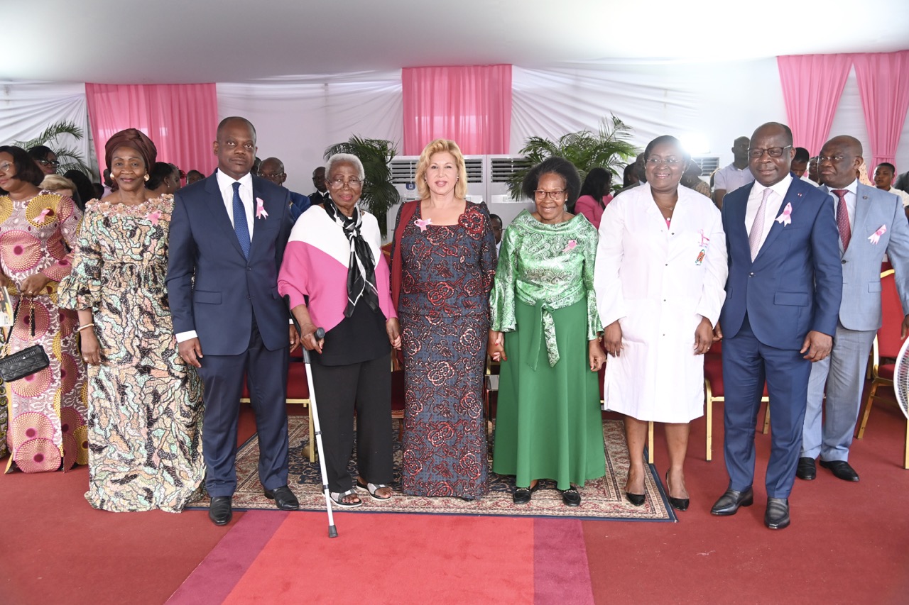 Dominique-Ouattara-Octobre-Rose-lutte-contre-le-cancer-39-1