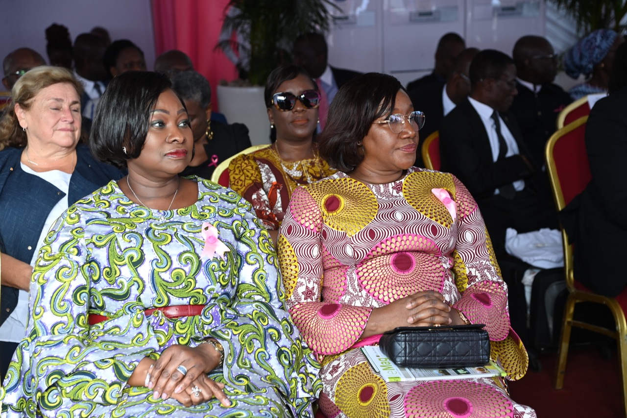 Dominique-Ouattara-Octobre-Rose-lutte-contre-le-cancer-4