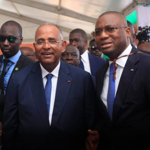 Côte d’Ivoire-AIP/ SARA 2023 : Le Président Ouattara offre 30 génisses gestantes du Brésil à des éleveurs.