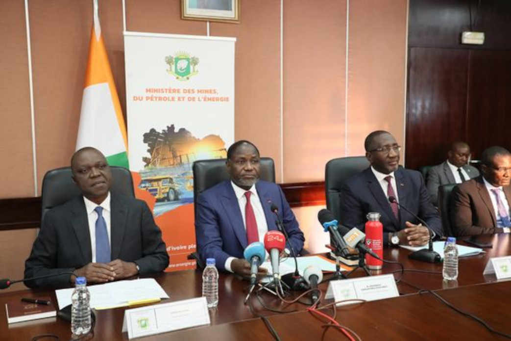 Côte d’Ivoire : Hausse de 60 FCFA du prix du litre du super et celui du gasoil.